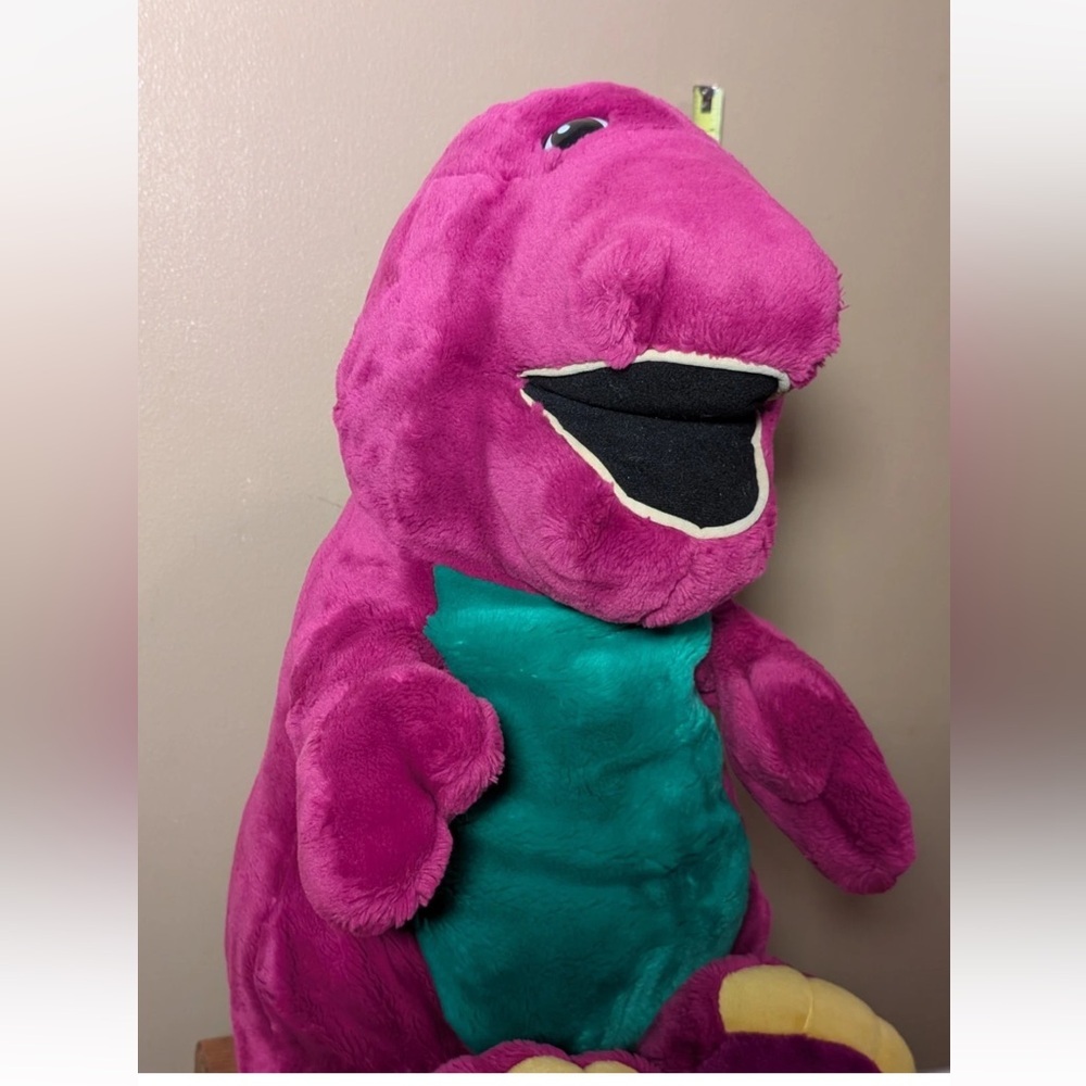Vintage Barney The Dinosaur Large 20"
Stuffed lg1